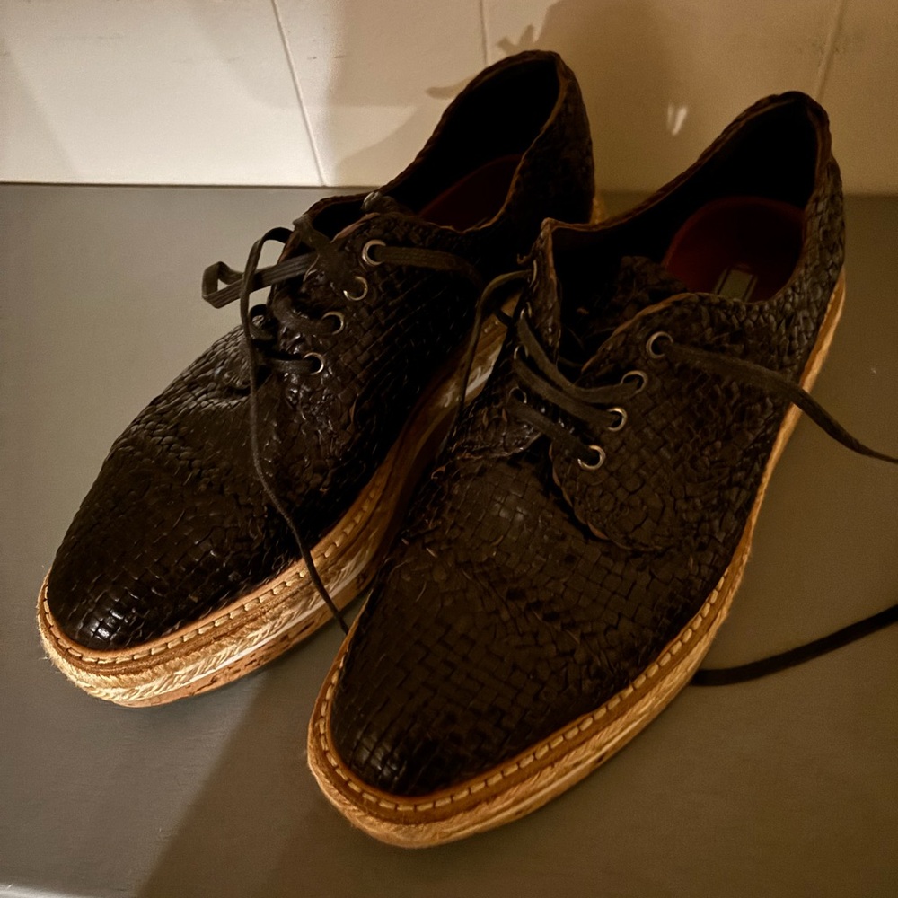 Prada Brown Flats with Brogue Detailing and Platform Sole - Picture 5 of 6